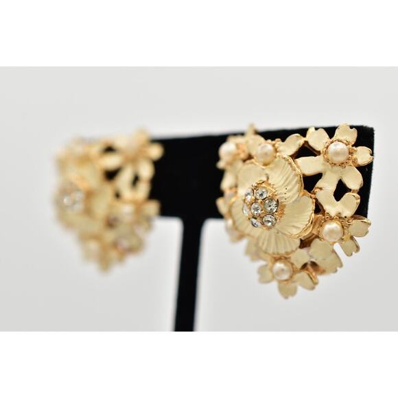 Reja Vintage Clip On Earrings Pin Brooch Set Cream Flower Enamel Pearl 40s BinBI - Picture 4 of 12